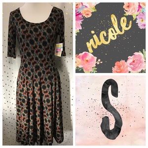 LuLaRoe Nicole dress - NWT
